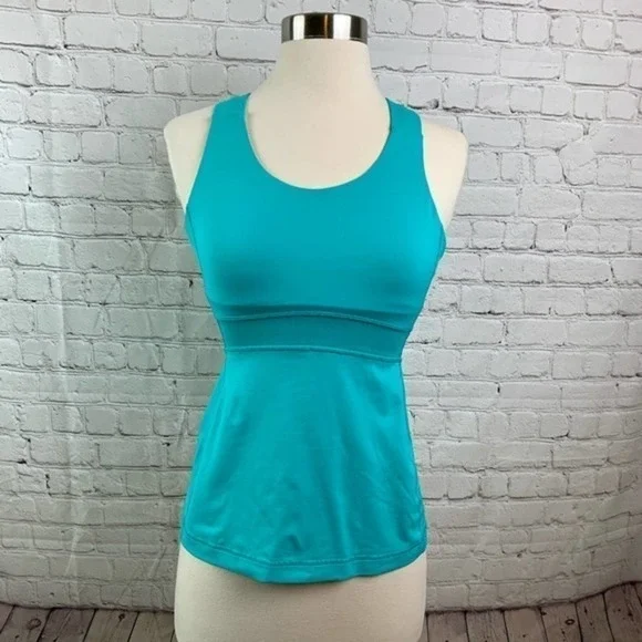 Lululemon Blue Fitted Workout Tank Built-in Bra Size 4 - Picture 1 of 8